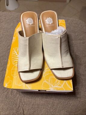 Yellow Box Cream Textured Open-Toe Slide Mules